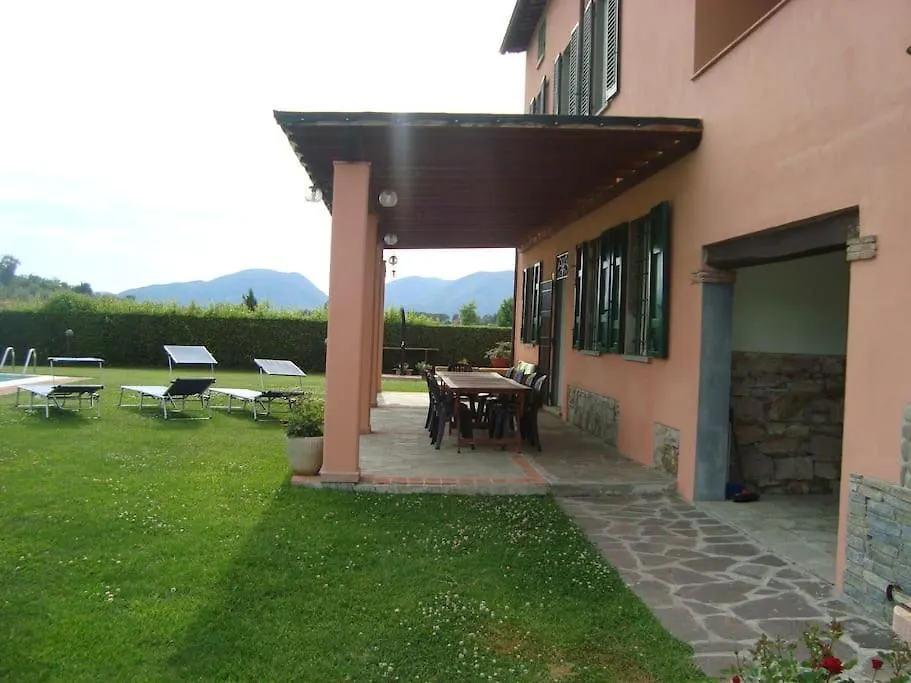 Al Fiorentino Villa Lucca 0*,