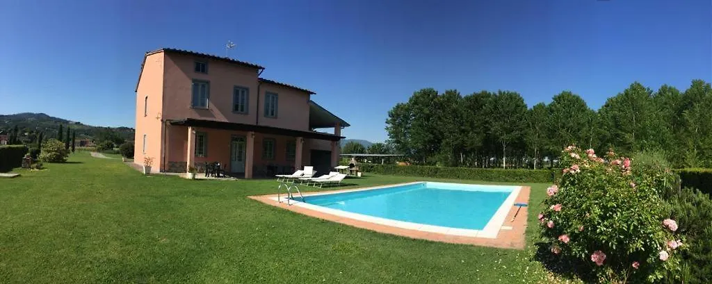Al Fiorentino Villa Lucca