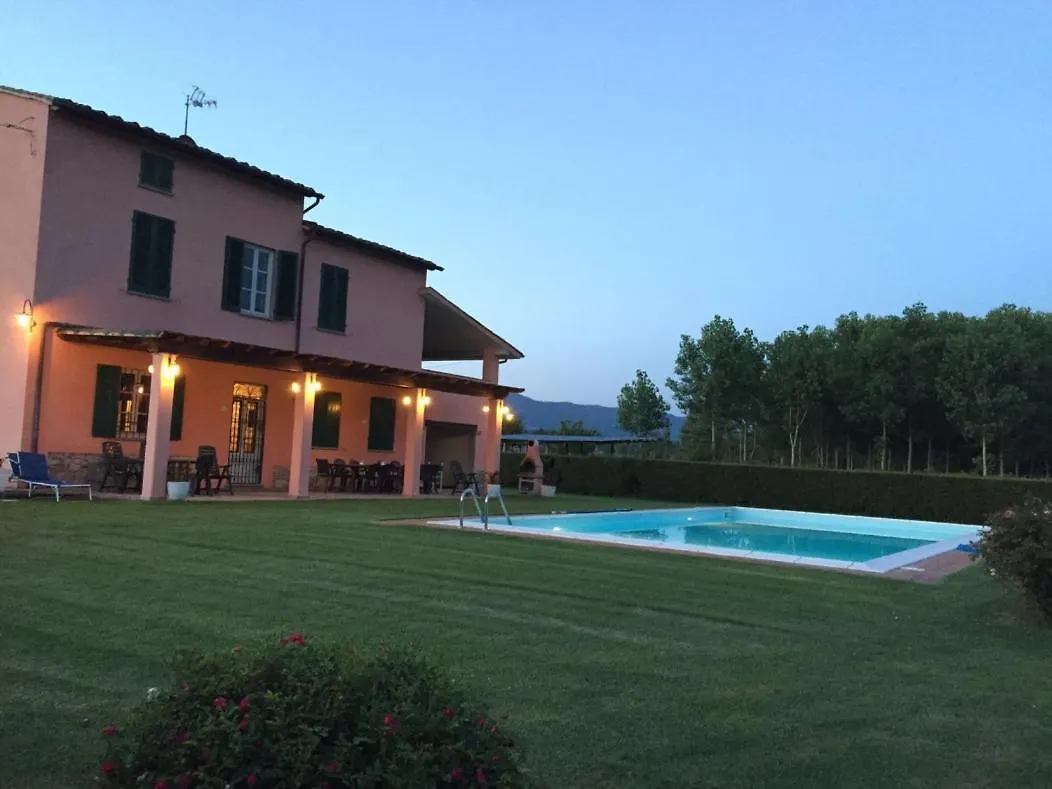 Al Fiorentino Villa Lucca